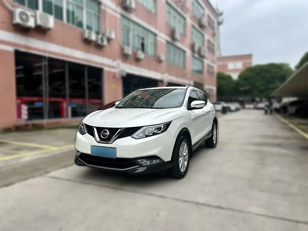 2016 Nissan Qashqai 2.0L 150HP L4 CVT