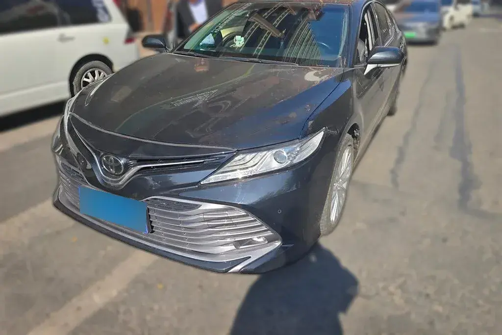 2019 Toyota Camry 2.5L 209HP L4 8AT