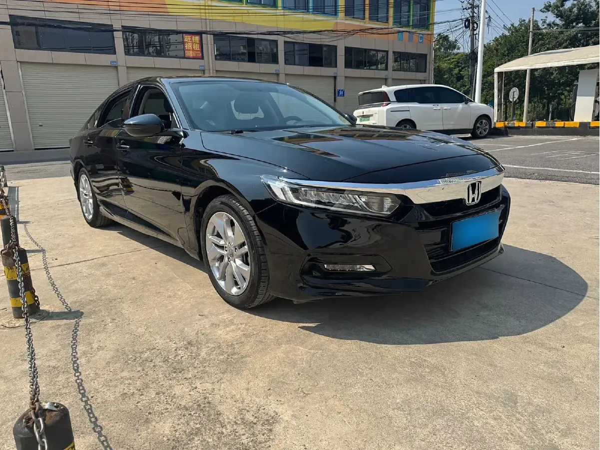 2018 Honda Accord 1.5T 194HP L4 CVT