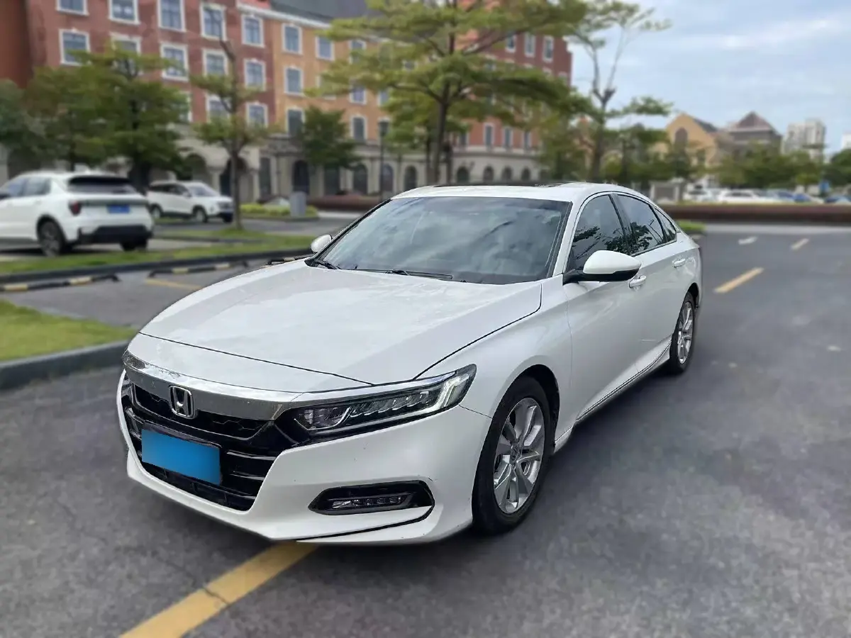 2021 Honda Accord 1.5T 194HP L4 CVT
