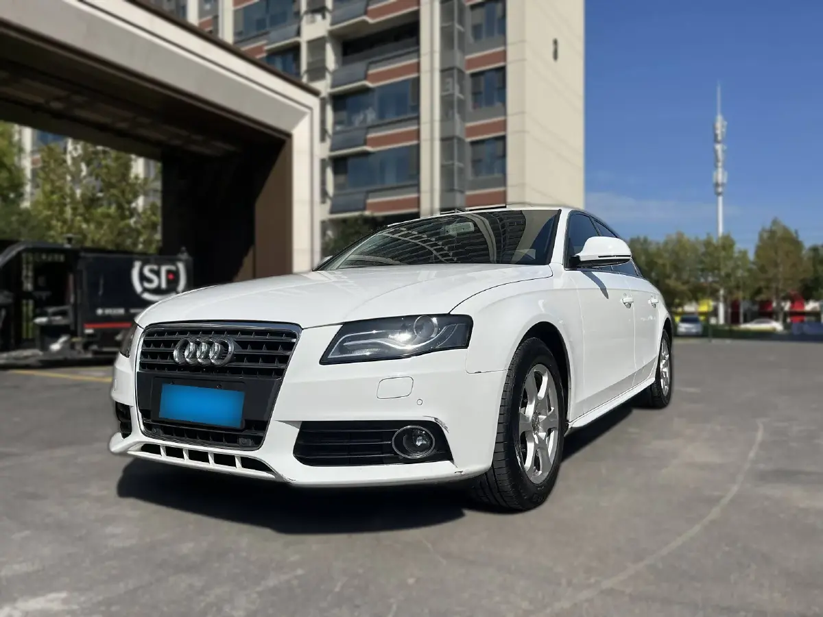 2011 Audi A4L 2.0T 180HP L4 CVT