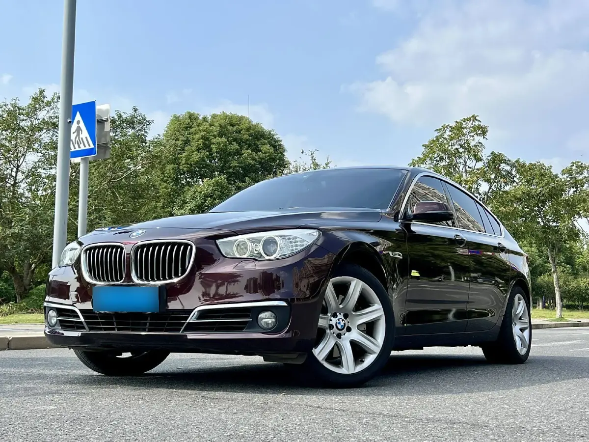 2014 BMW 5 Series GT 2.0T 245HP L4 8AT