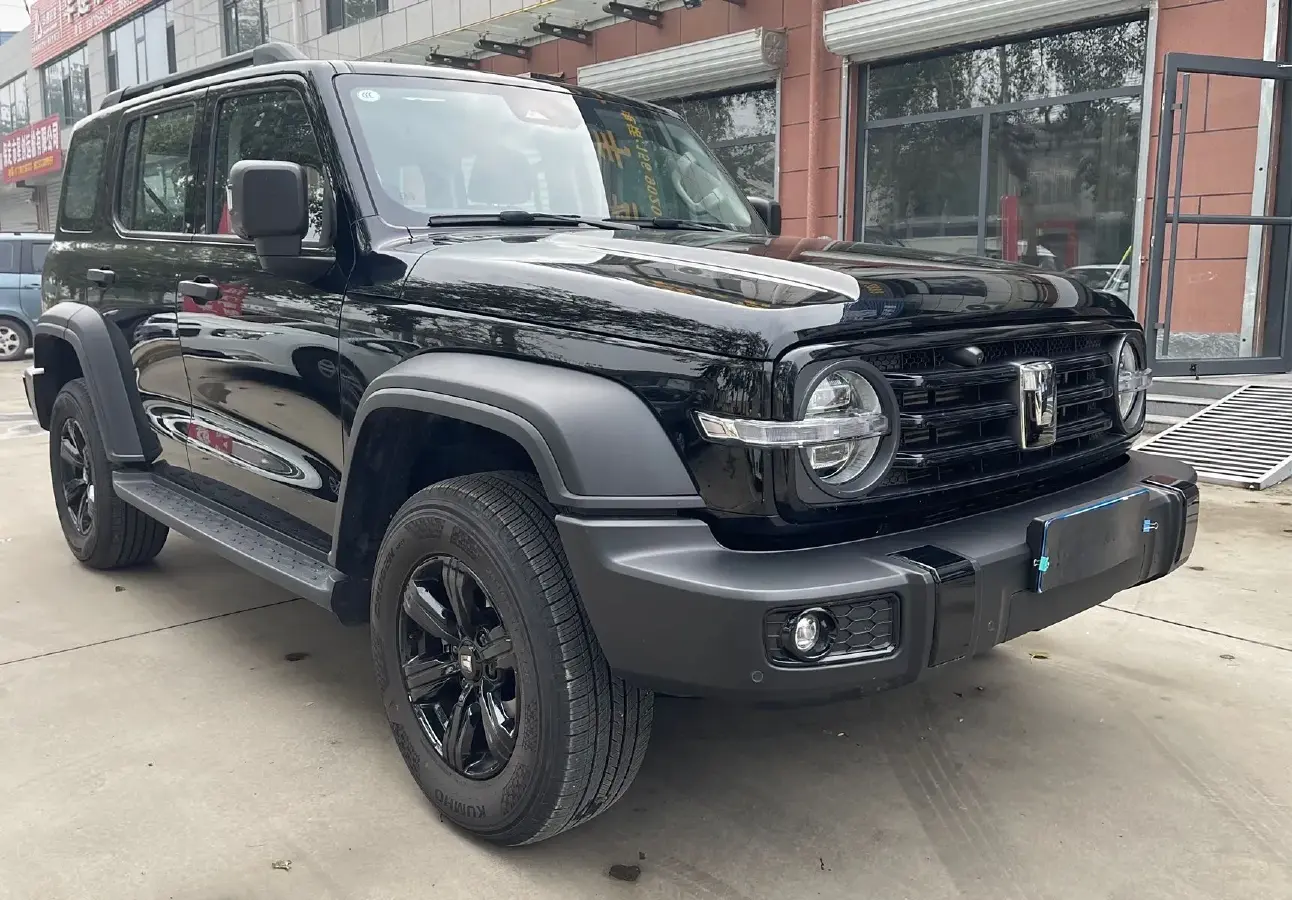 2024 Tank 300 2.0T 227HP L4 8AT