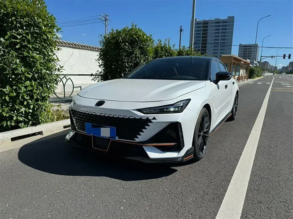 2023 ChangAn UNI-V 1.5T 188HP L4 7DCT