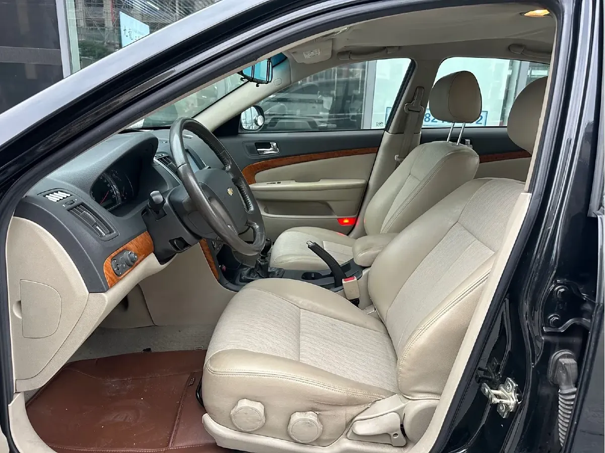 2013 Chevrolet Epica 1.8L 143HP L4 5MT,autocango,china used car exporter,china ev exporter,chinese used car exporter,chinese used ev exporter