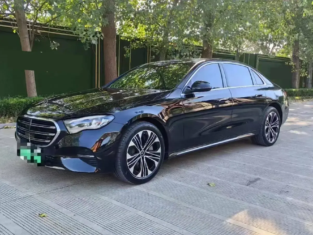 2024 Mercedes-Benz E Class 2.0T 204HP L4 9AT PHEV 25.4KWH