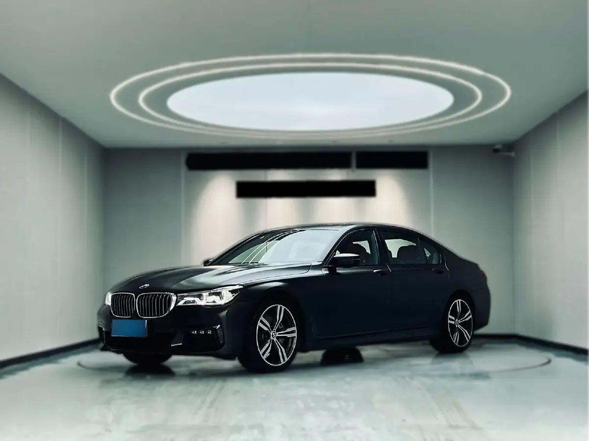 2018 BMW 7 Series 3.0T 326HP L6 8AT