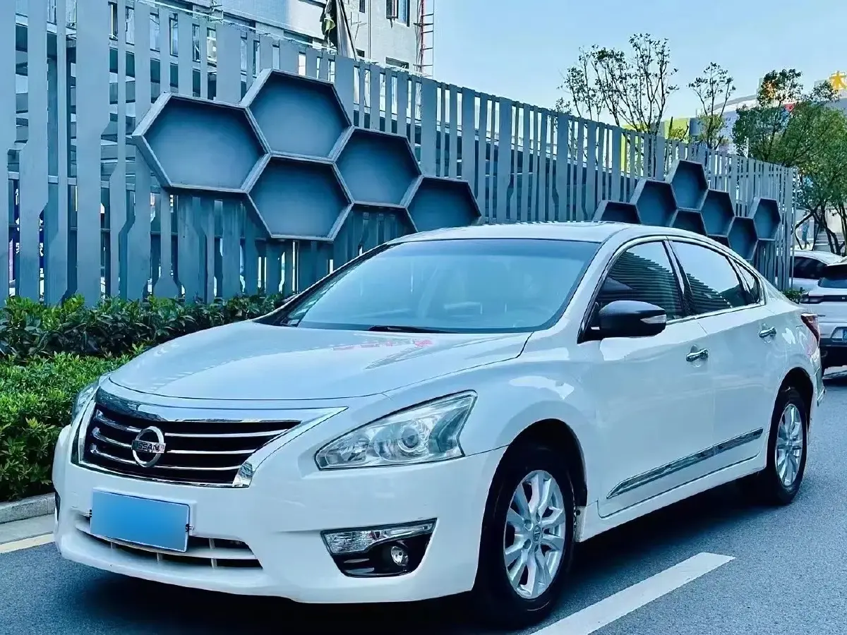 2015 Nissan Teana 2.0L 141HP L4 CVT