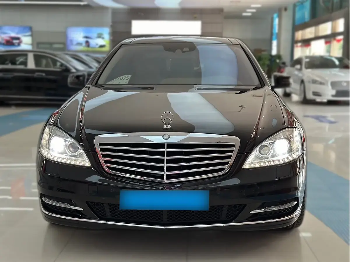 2011 Mercedes-Benz S Class 4.7T 435HP V8 7AT