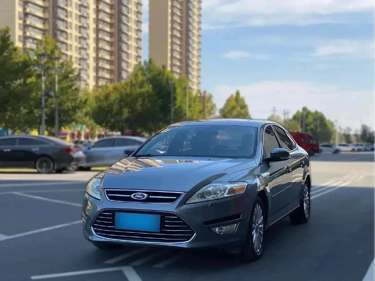 2012 Ford Mondeo 2.0T 240HP L4 6DCT