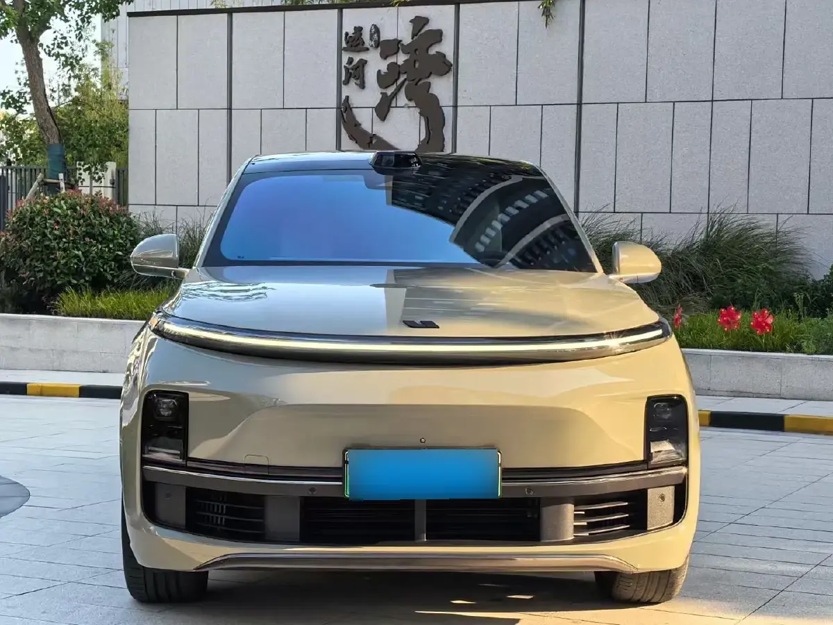2022 Li L9 Range Extended 154HP REEV 42.6KWH