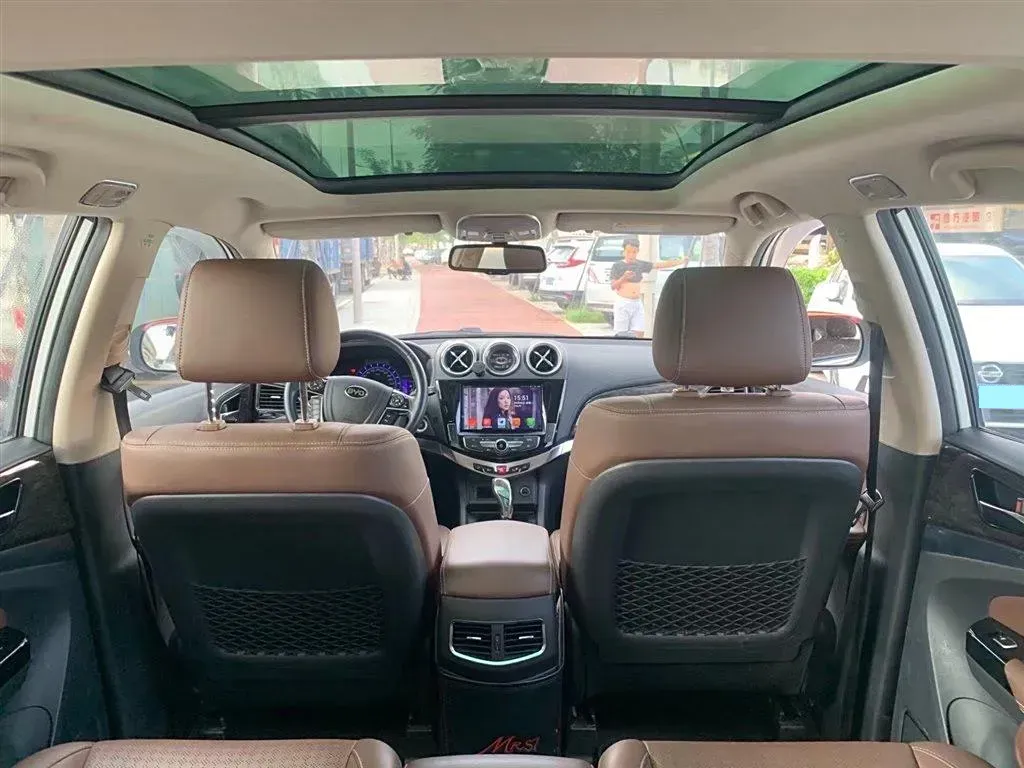 2017 BYD S7 2.0T 205HP L4 6DCT,autocango,china used car exporter,china ev exporter,chinese used car exporter,chinese used ev exporter