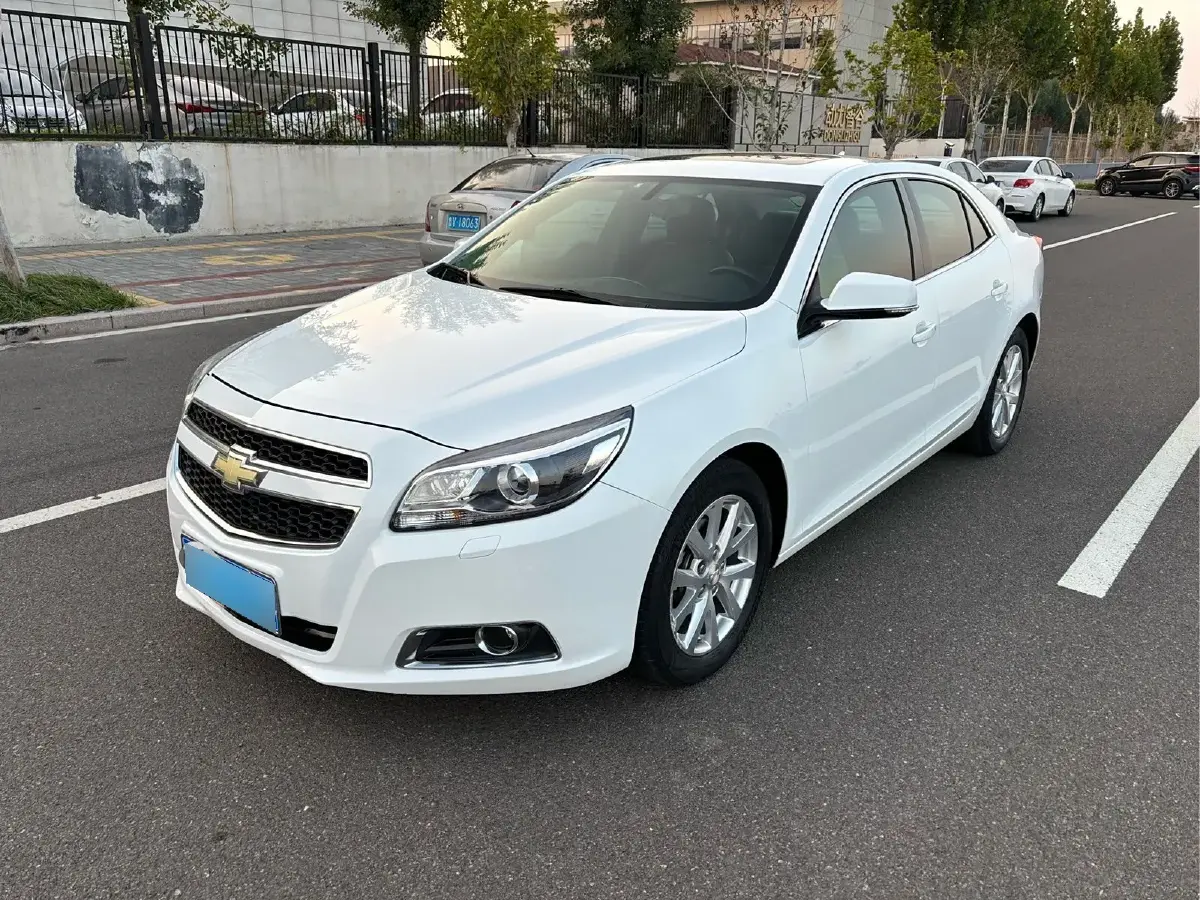 2014 Chevrolet Malibu 2.0L 154HP L4 6AT