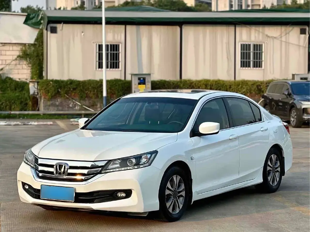 2014 Honda Accord 2.0L 155HP L4 CVT