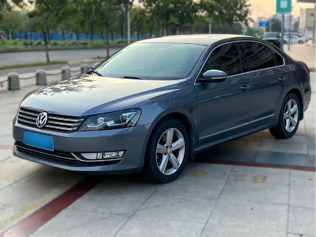 2013 Volkswagen Passat 1.8T 160HP L4 7DCT