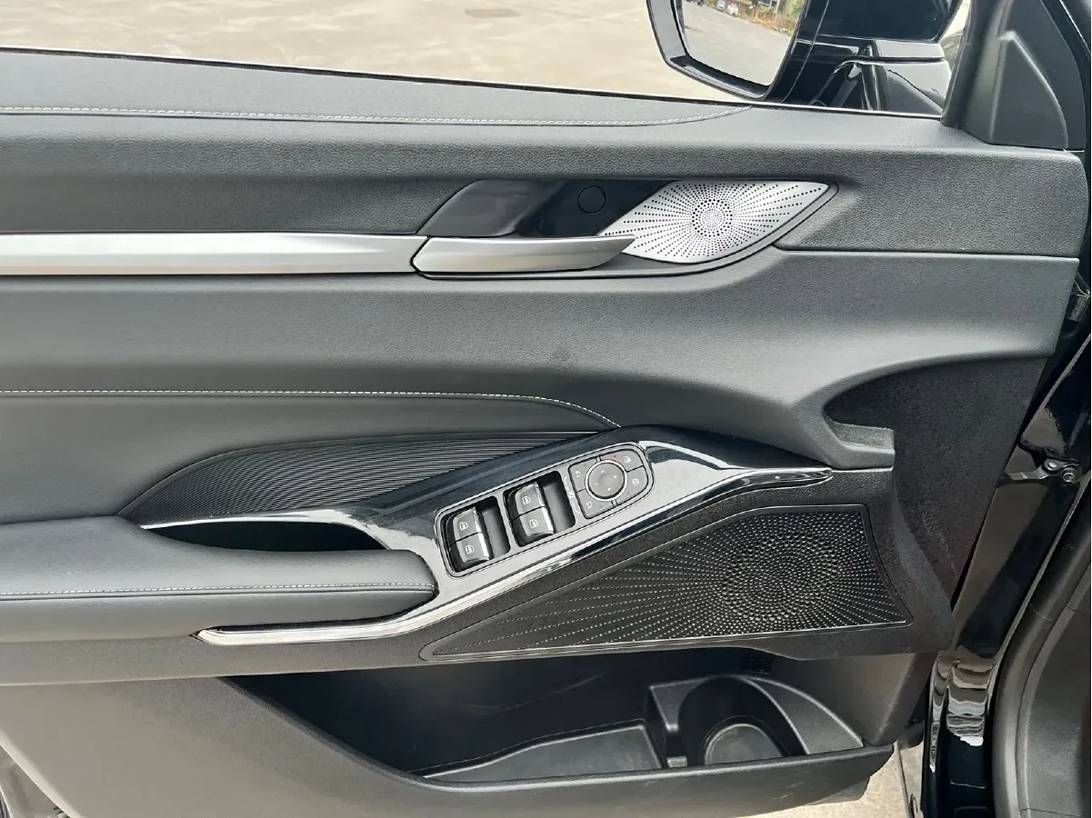 2021 Haval H6 2.0T 211HP L4 7DCT,autocango,china used car exporter,china ev exporter,chinese used car exporter,chinese used ev exporter