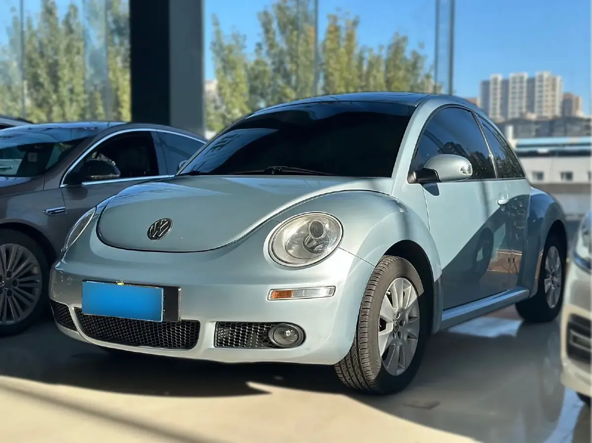 2010 Volkswagen Beetle 2.0L 115HP L4 6AT