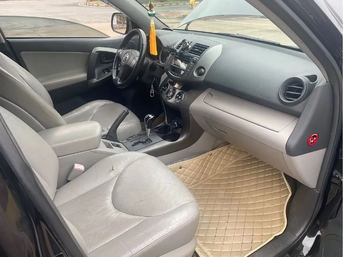 2011 Toyota RAV4 2.0L 150HP L4 4AT,autocango,china used car exporter,china ev exporter,chinese used car exporter,chinese used ev exporter