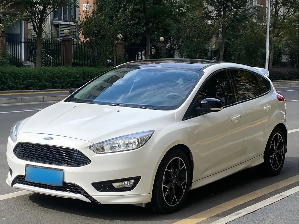 2017 Ford Focus 1.5T 181HP L4 6AT