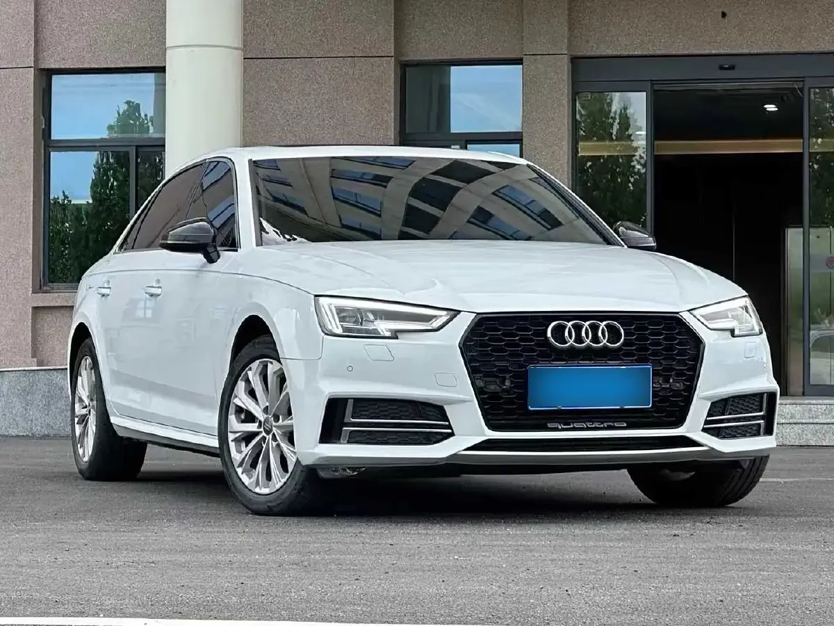 2019 Audi A4L 2.0T 190HP L4 7DCT