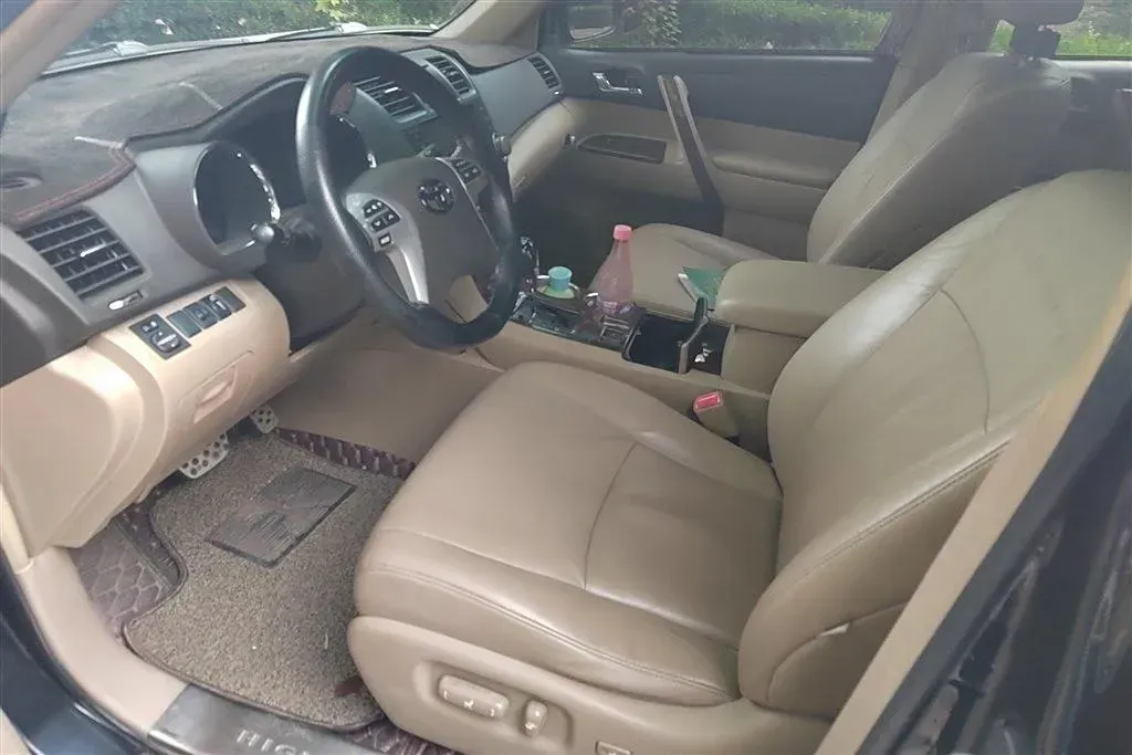 2012 Toyota Highlander 2.7L 188HP L4 6AT,autocango,china used car exporter,china ev exporter,chinese used car exporter,chinese used ev exporter