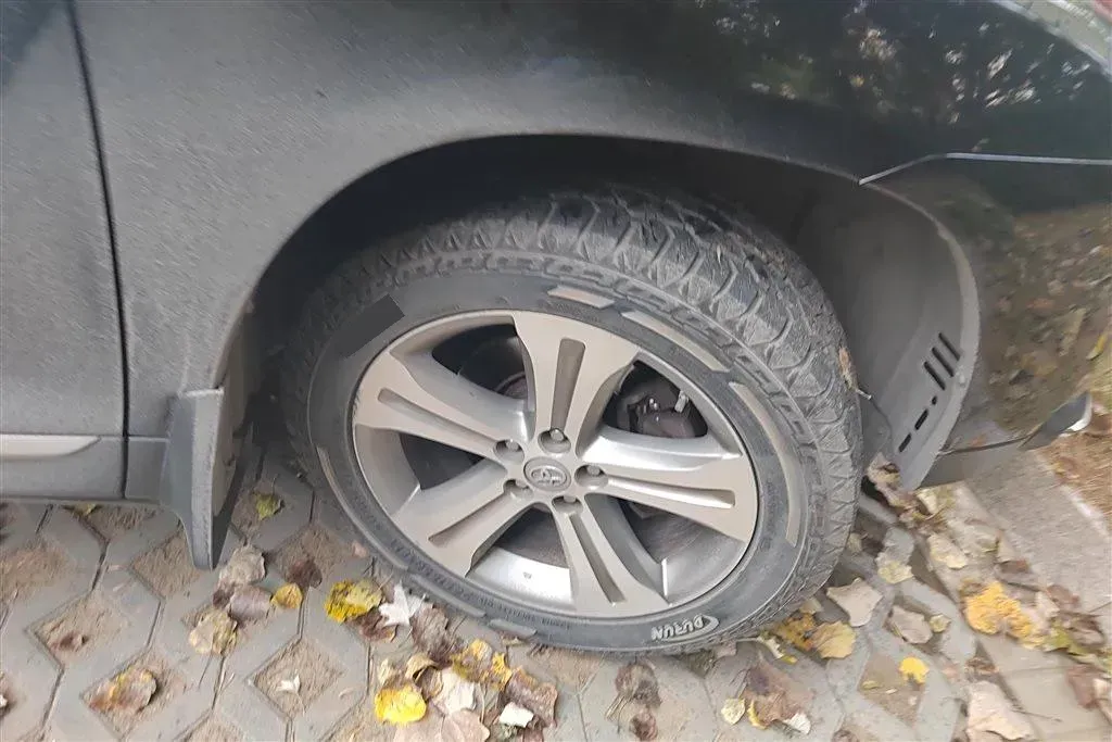 2012 Toyota Highlander 2.7L 188HP L4 6AT,autocango,china used car exporter,china ev exporter,chinese used car exporter,chinese used ev exporter