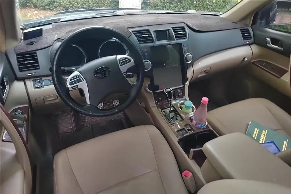 2012 Toyota Highlander 2.7L 188HP L4 6AT,autocango,china used car exporter,china ev exporter,chinese used car exporter,chinese used ev exporter