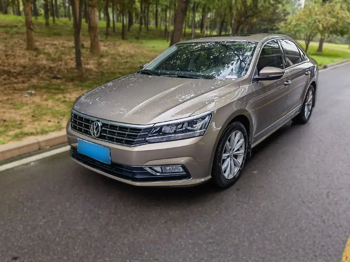2016 Volkswagen Passat 1.8T 180HP L4 7DCT
