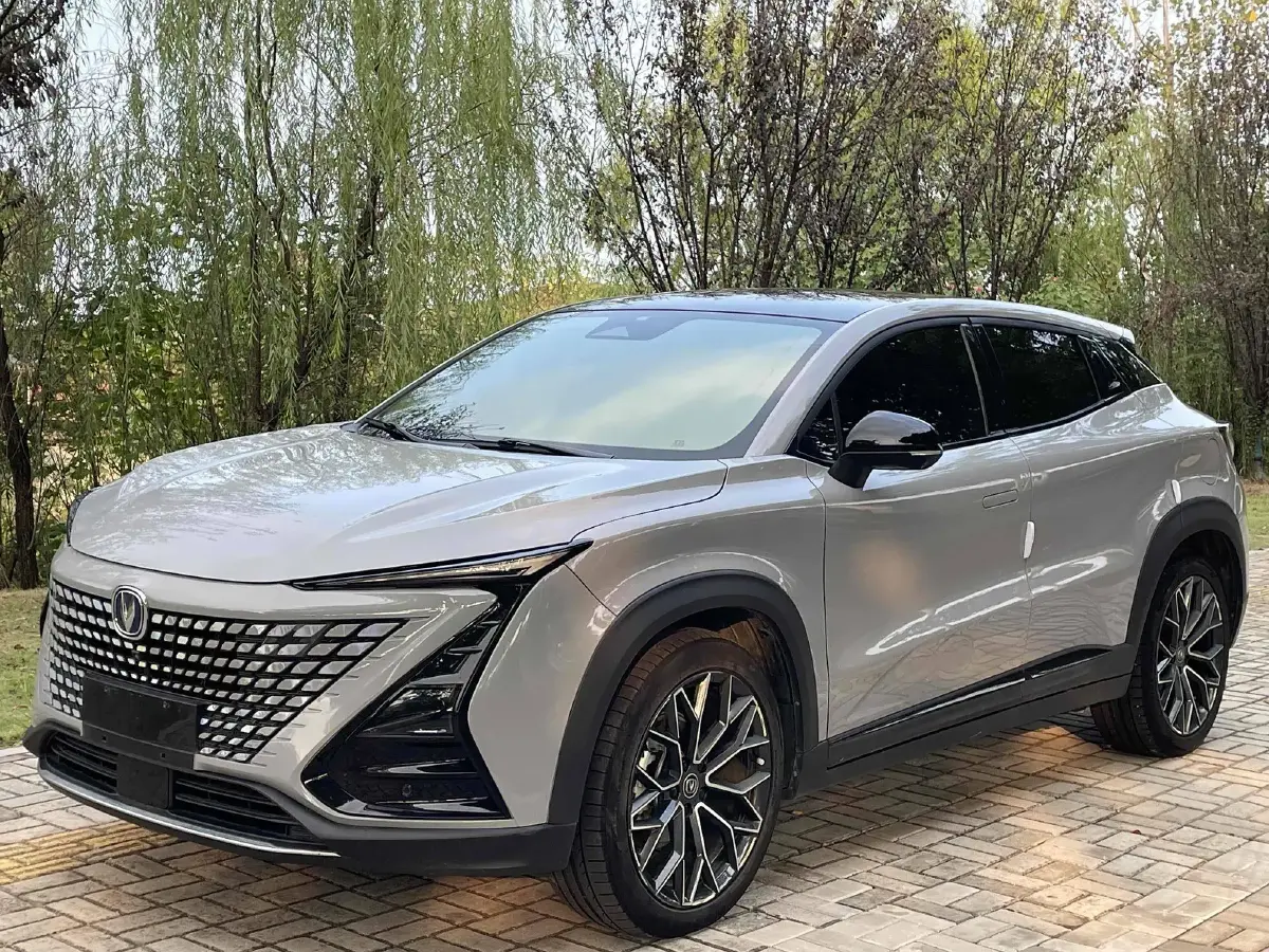 2021 ChangAn UNI-T 1.5T 180HP L4 7DCT