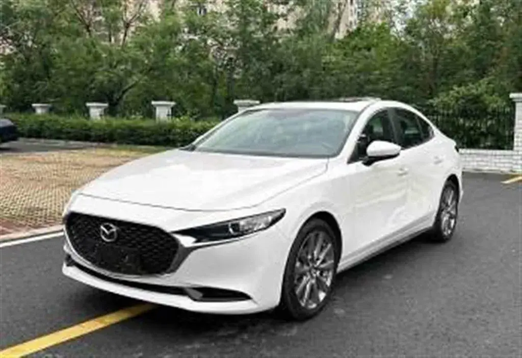 2022 Mazda 3 Axela 2.0L 158HP L4 6AT