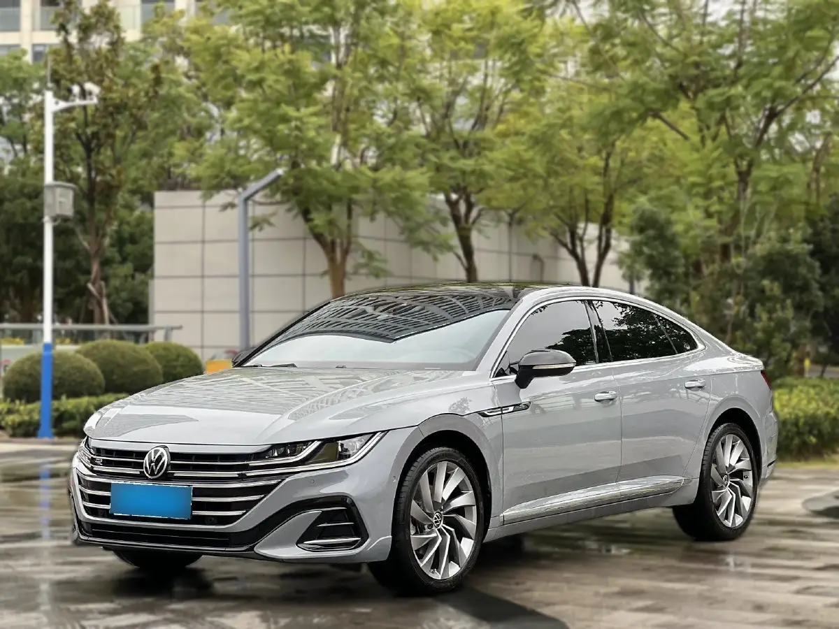 2023 Volkswagen CC 2.0T 220HP L4 7DCT