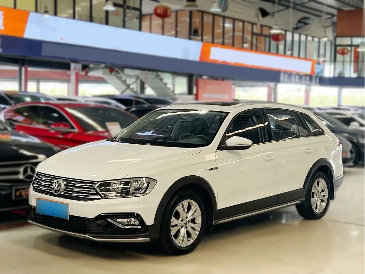 2017 Volkswagen C-Trek 1.6L 110HP L4 6AT