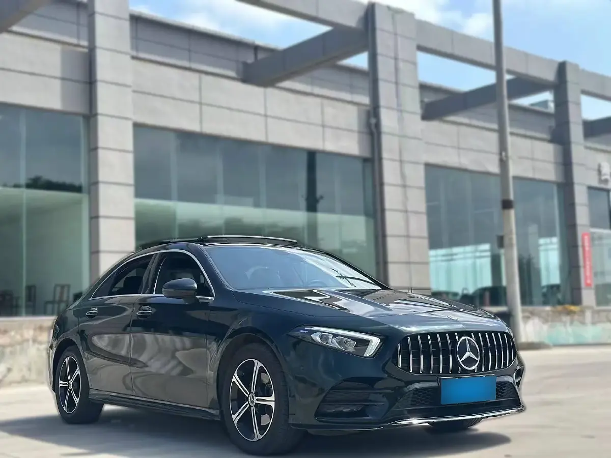 2022 Mercedes-Benz A Class 1.3T 163HP L4 7DCT