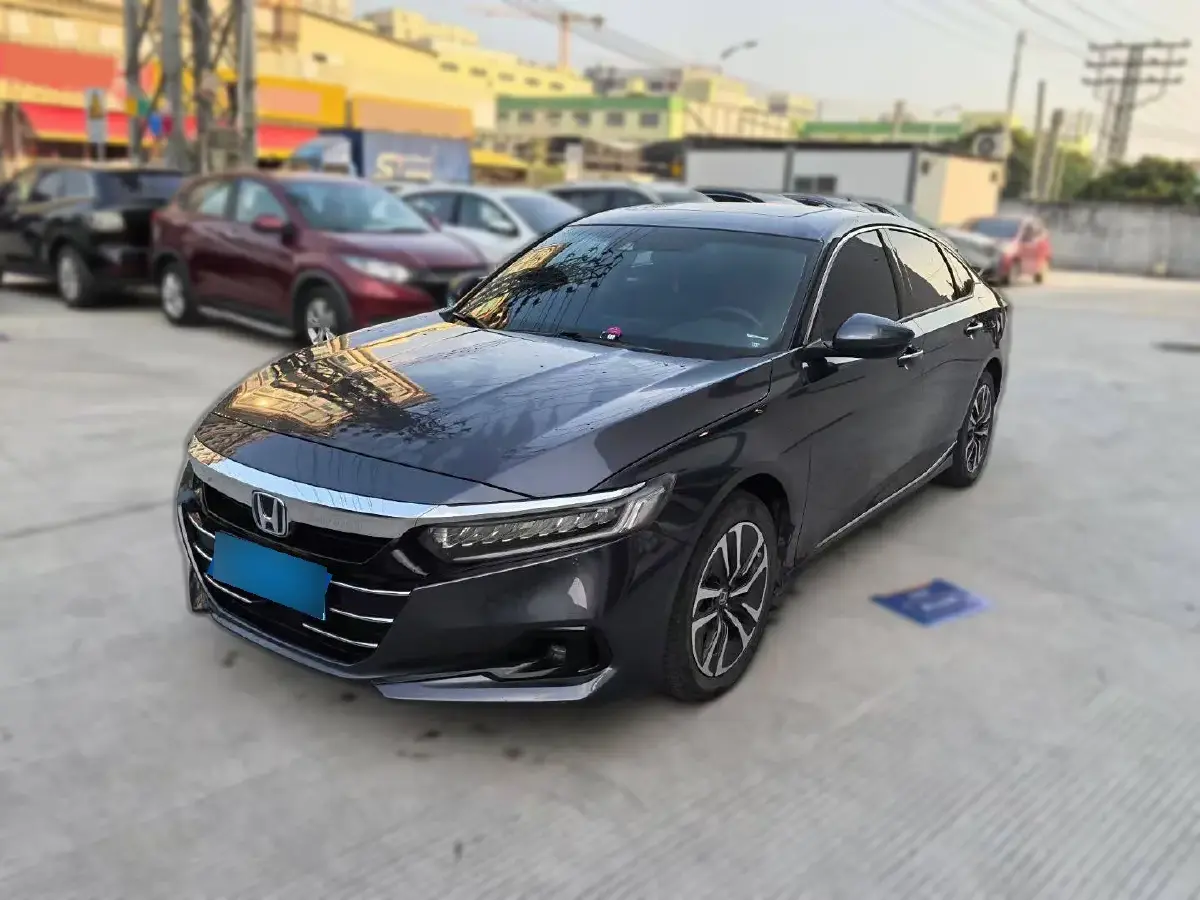 2022 Honda Accord 2.0L 146HP L4 E-CVT Hybrid