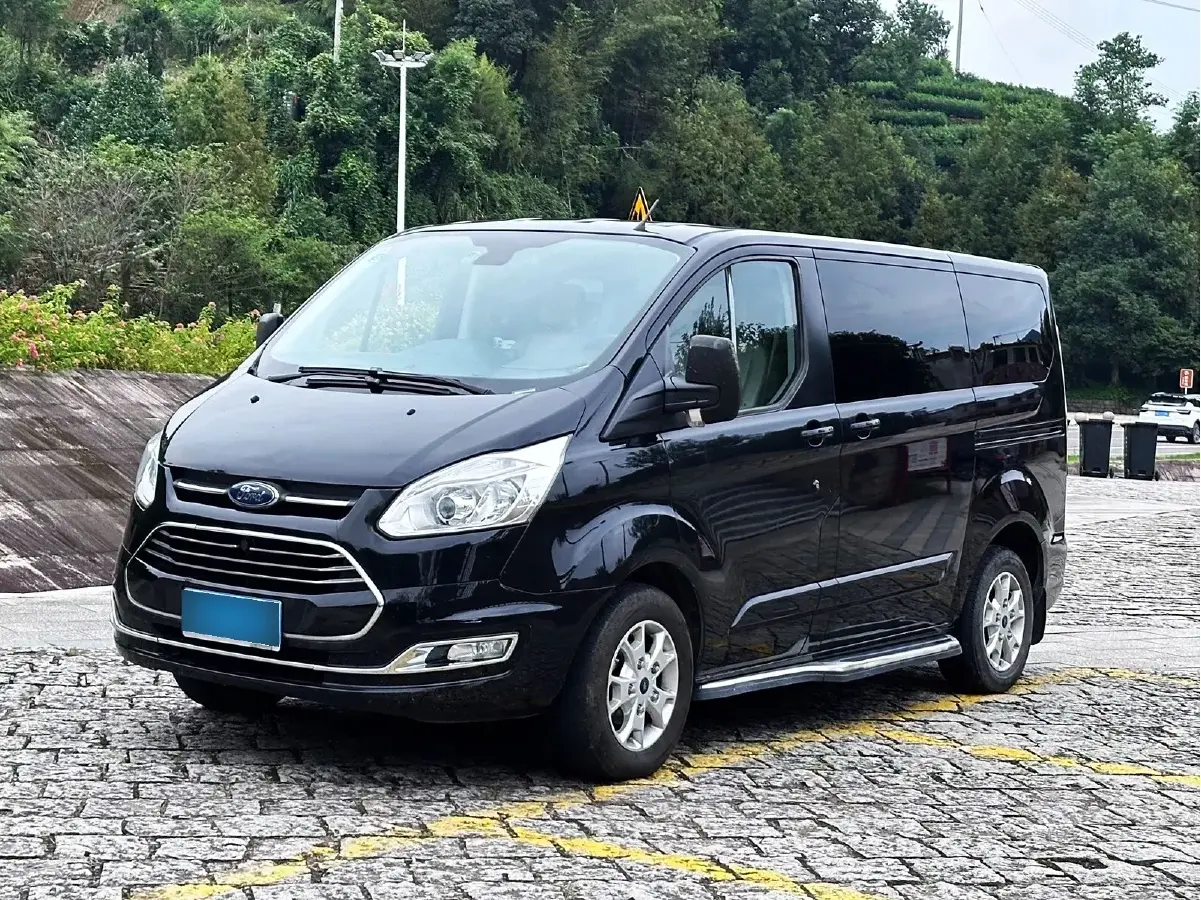 2016 Ford Tourneo 2.0T 203HP L4 5MT