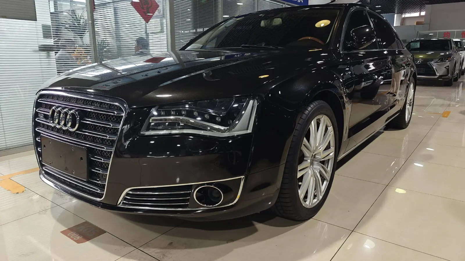 2012 Audi A8 6.3L 500HP W12 8AT