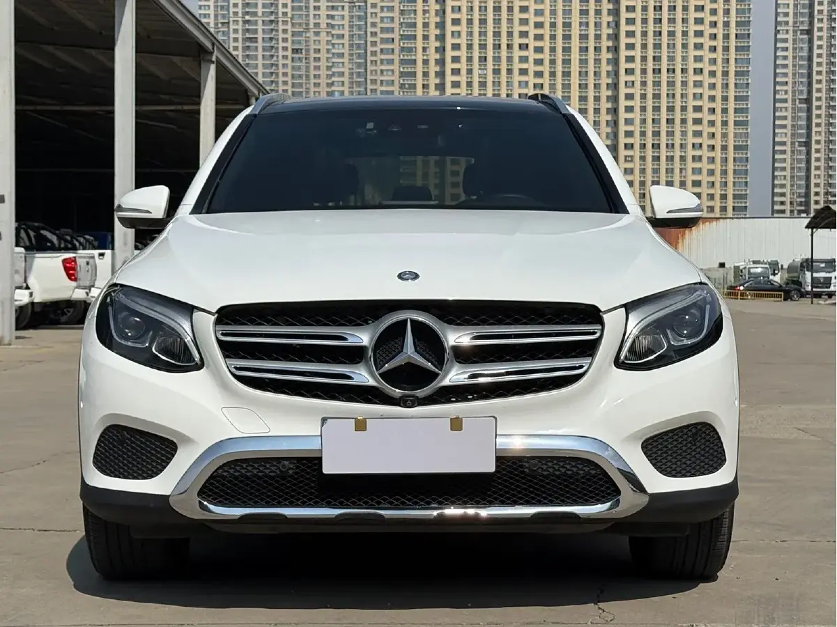 2016 Mercedes-Benz GLC Class 2.0T 211HP L4 9AT