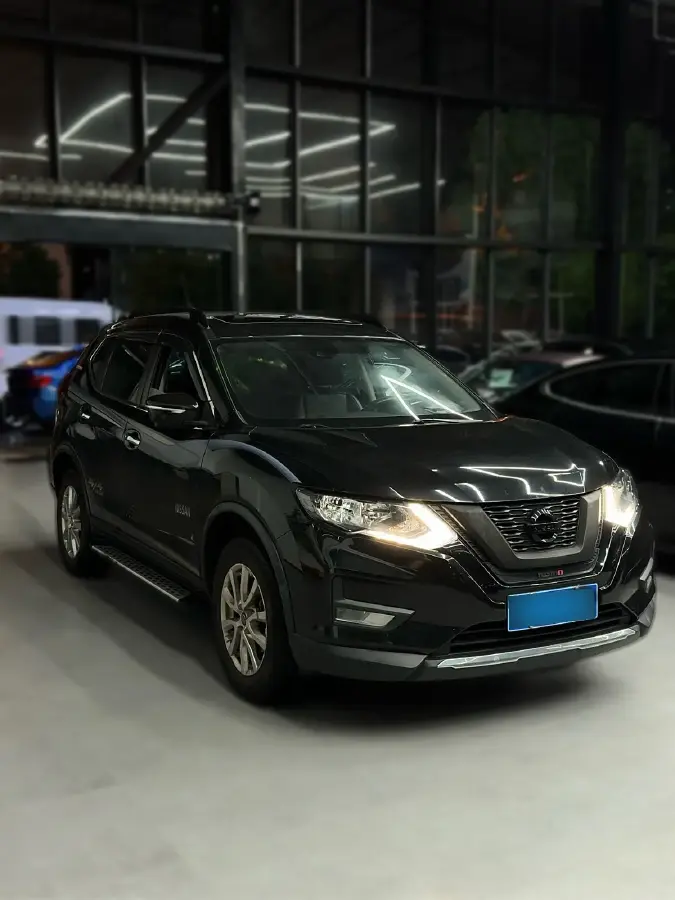 2020 Nissan X-Trail 2.0L 154HP L4 CVT