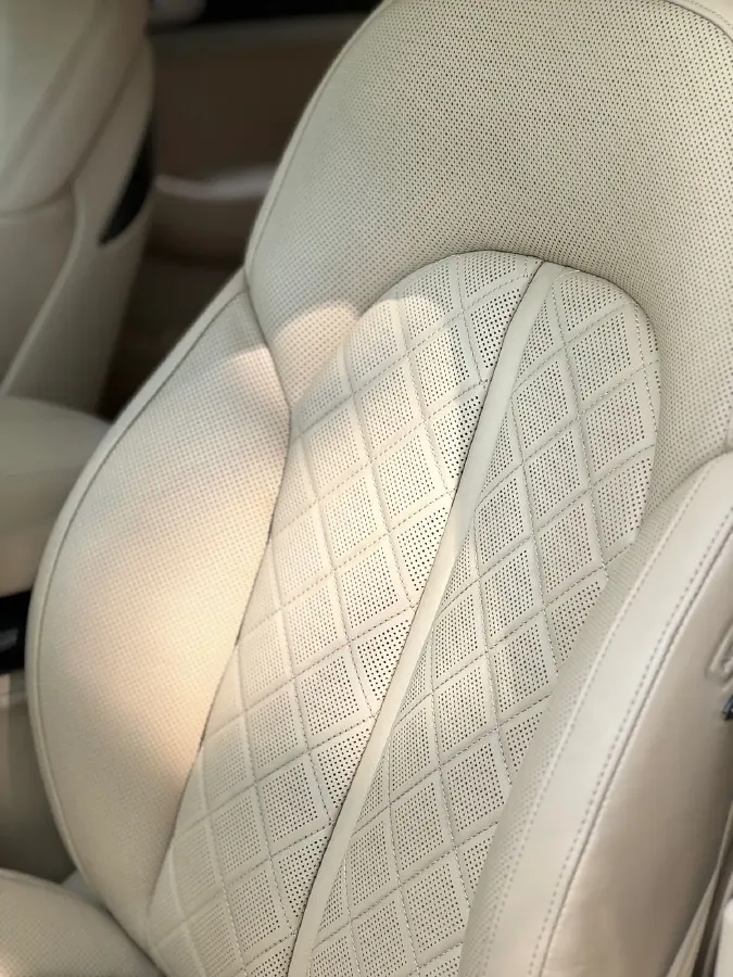 2013 Audi S8 4.0T 520HP V8 8AT,autocango,china used car exporter,china ev exporter,chinese used car exporter,chinese used ev exporter