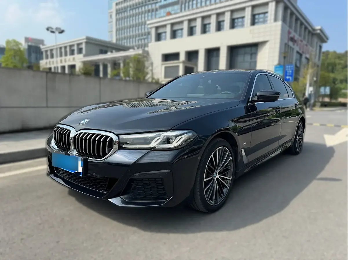 2021 BMW 5 Series 2.0T 252HP L4 8AT