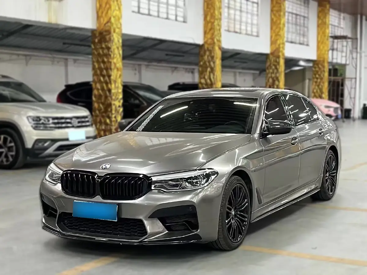 2018 BMW 5 Series 2.0T 252HP L4 8AT