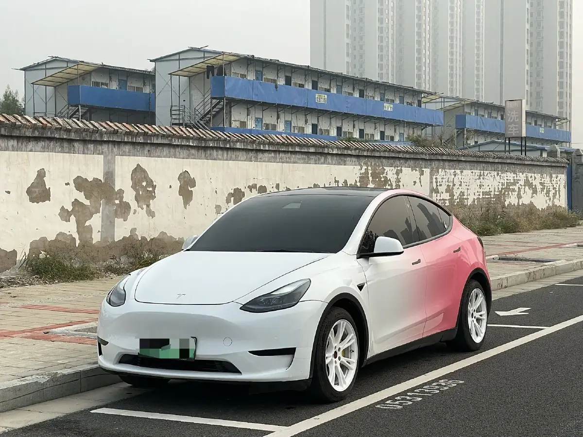 2022 Tesla Model Y BEV 60KWH