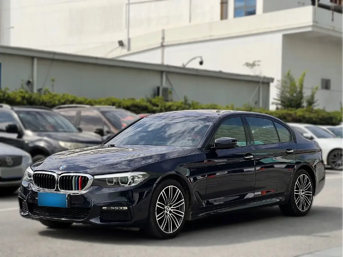 2018 BMW 5 Series 2.0T 252HP L4 8AT
