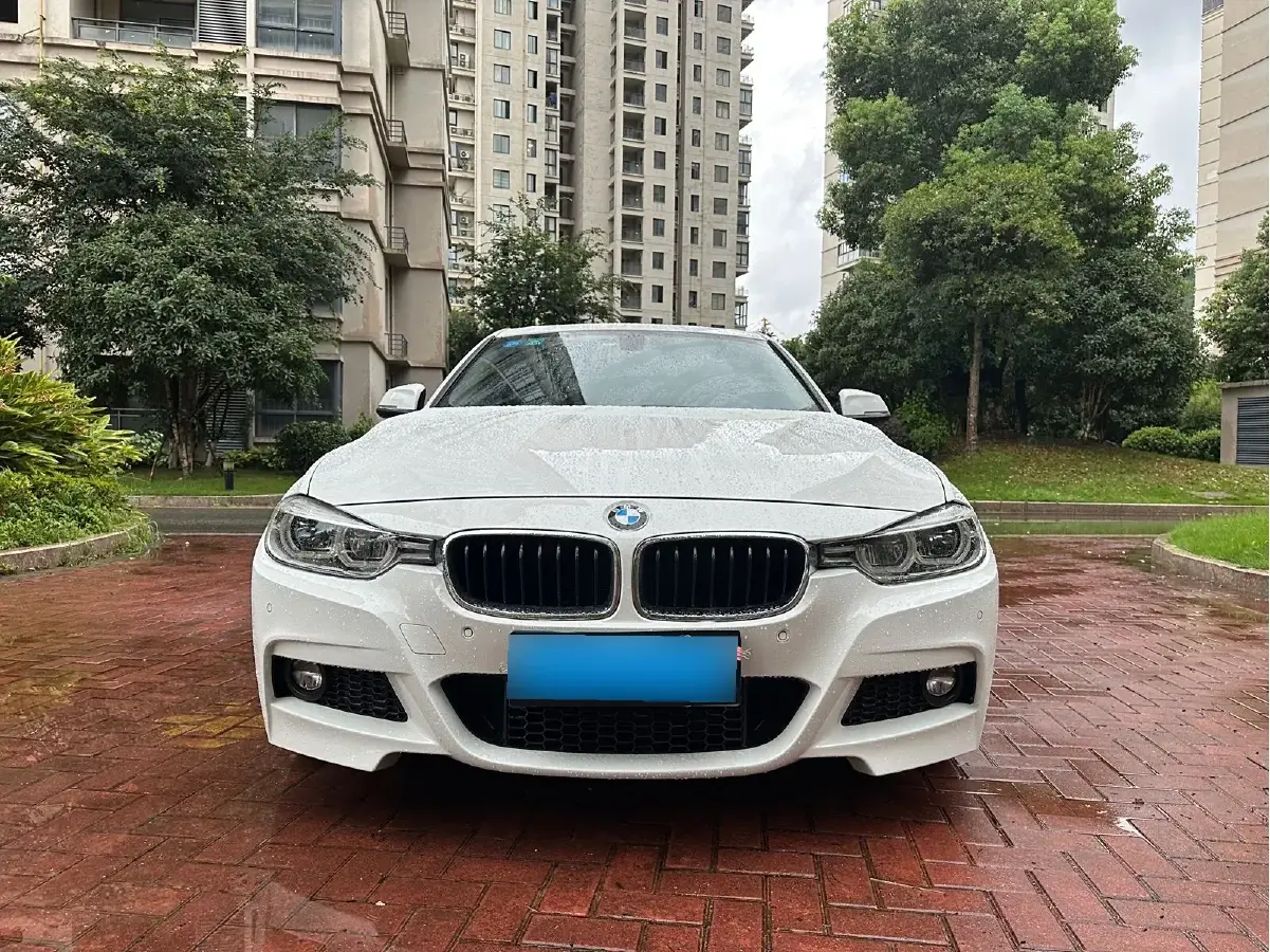 2017 BMW 3 Series 2.0T 184HP L4 8AT