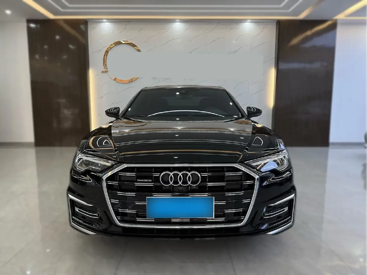 2024 Audi A6L 2.0T 245HP L4 7DCT