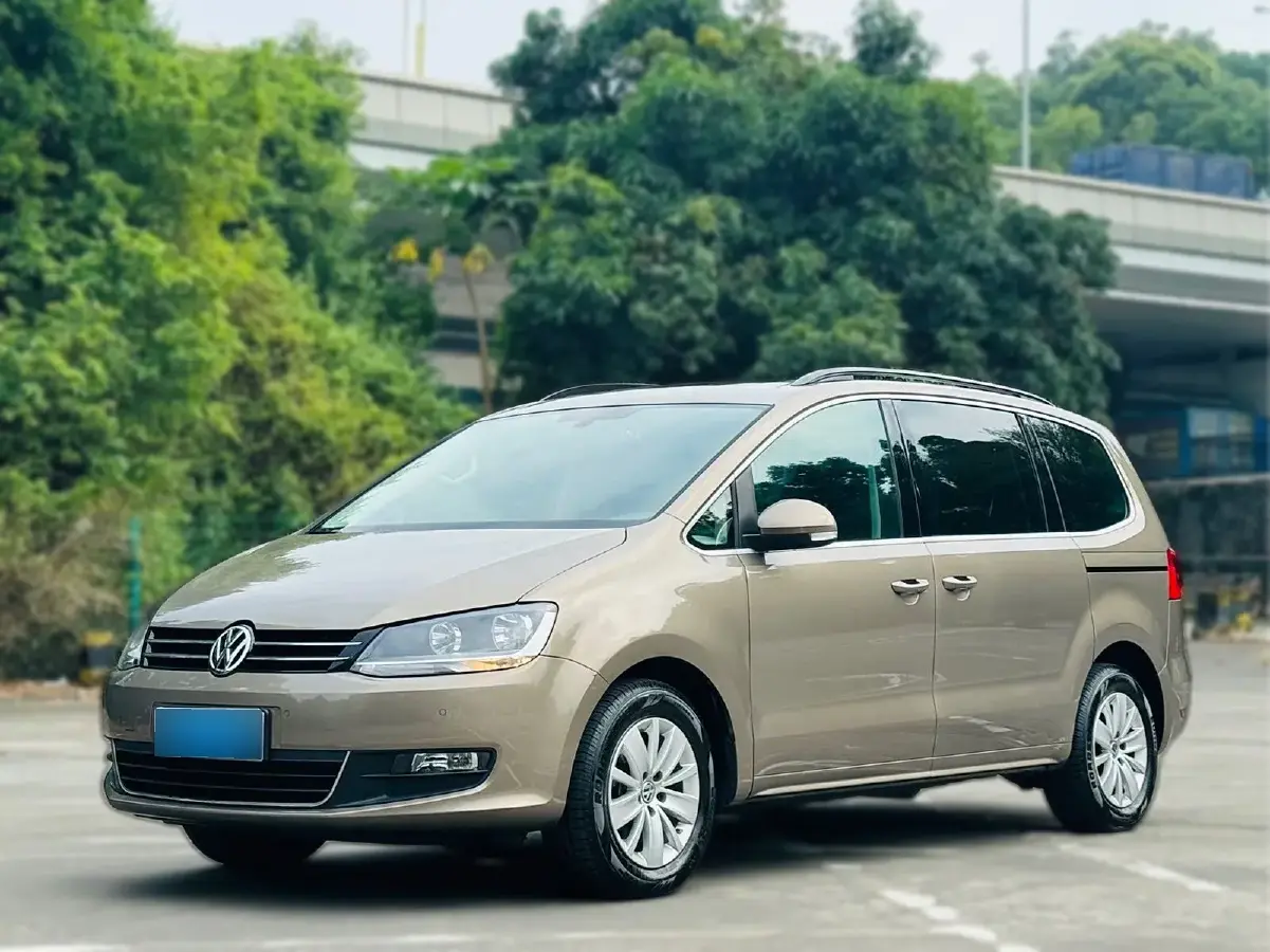 2013 Volkswagen Sharan 1.8T 160HP L4 6DCT