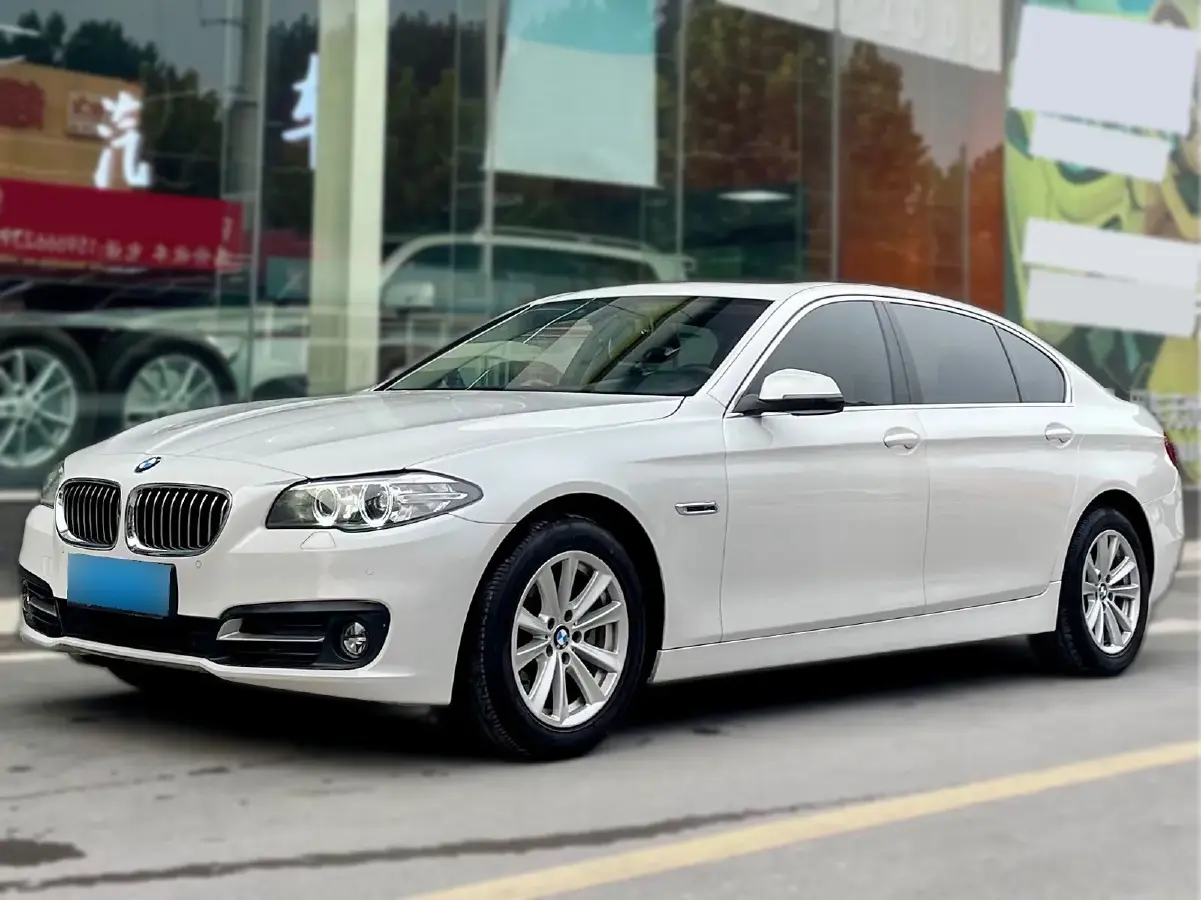 2014 BMW 5 Series 2.0T 184HP L4 8AT