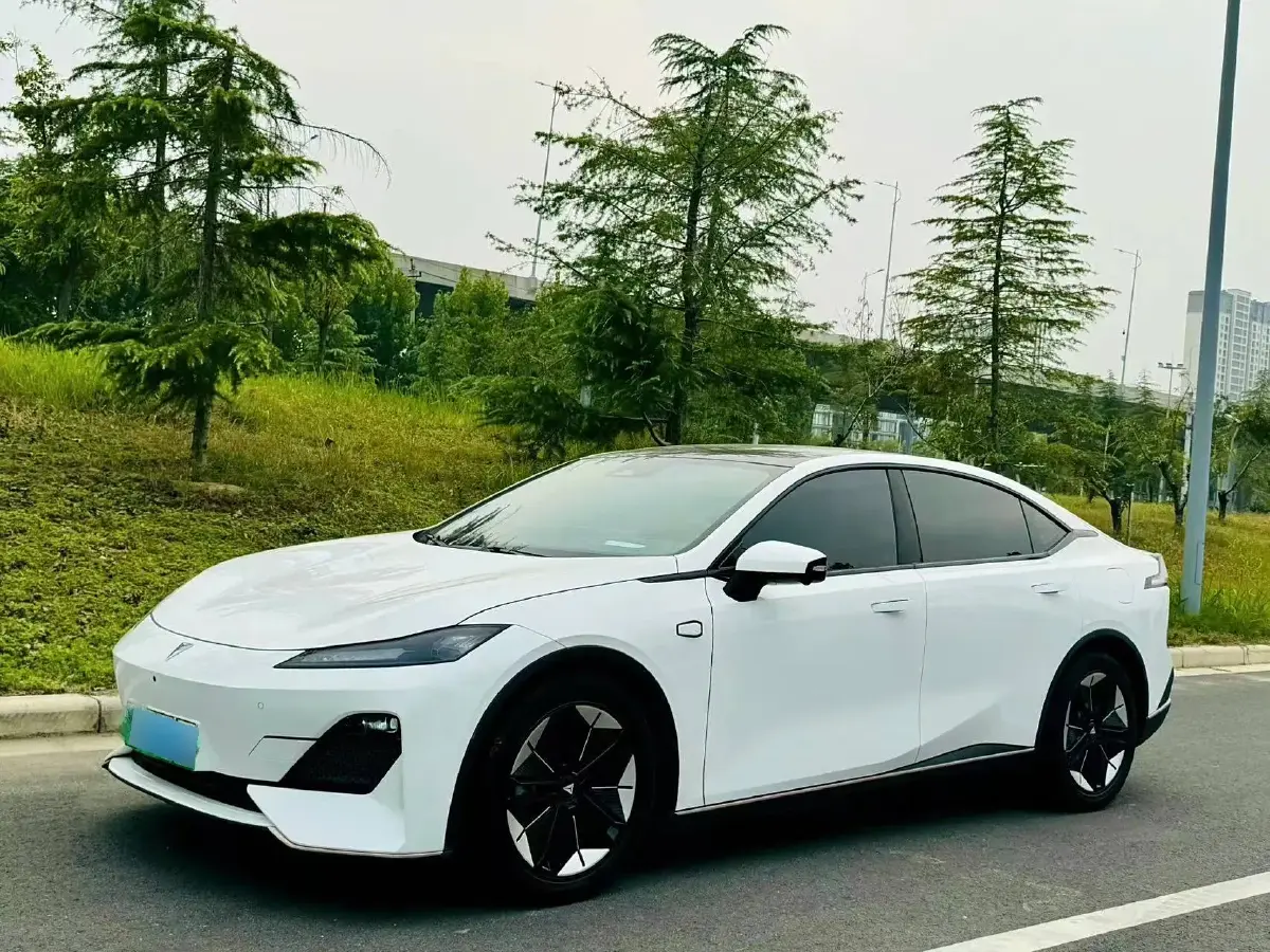 2023 Deepal SL03 1.5L 95HP L4 REEV 28.39KWH