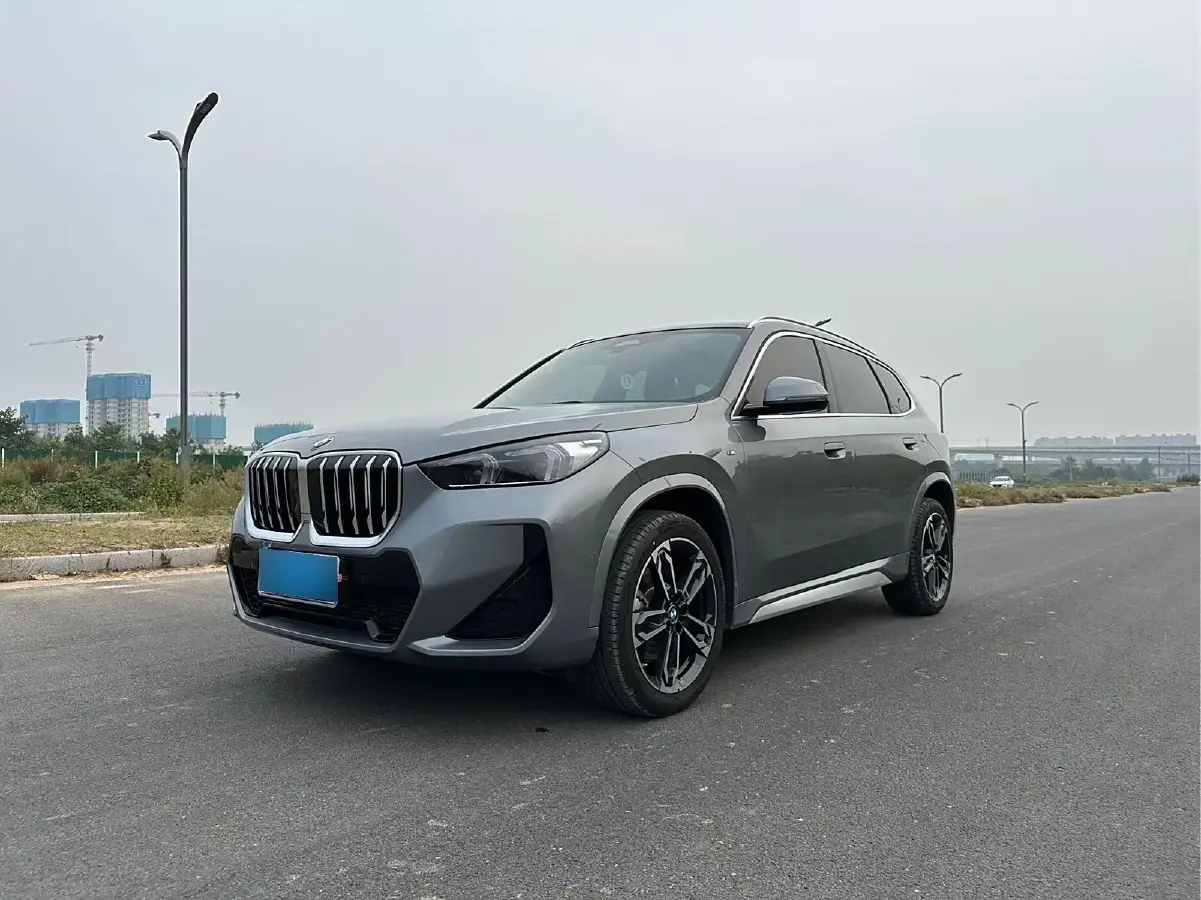 2023 BMW X1 2.0T 204HP L4 7DCT