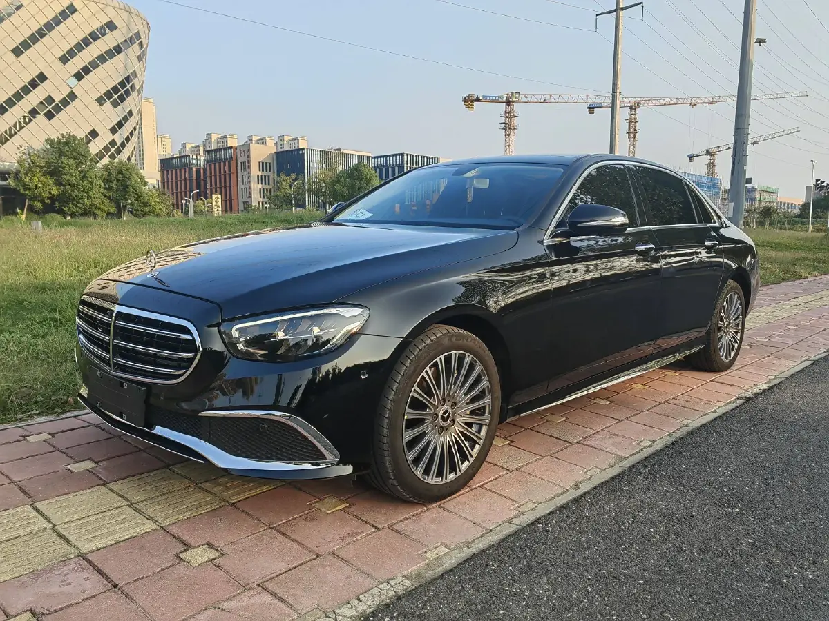 2018 Mercedes-Benz E Class 2.0T 245HP L4 9AT